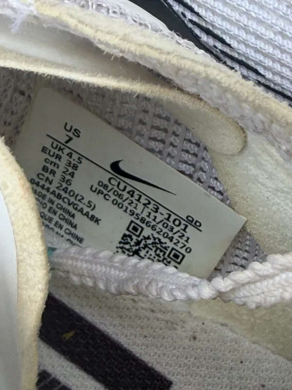 Nike Vaporfly Running Shoes - Image 3