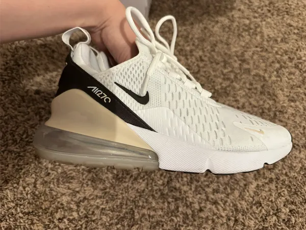 Women’s Nike Air Max 270 Shoes - Image 5