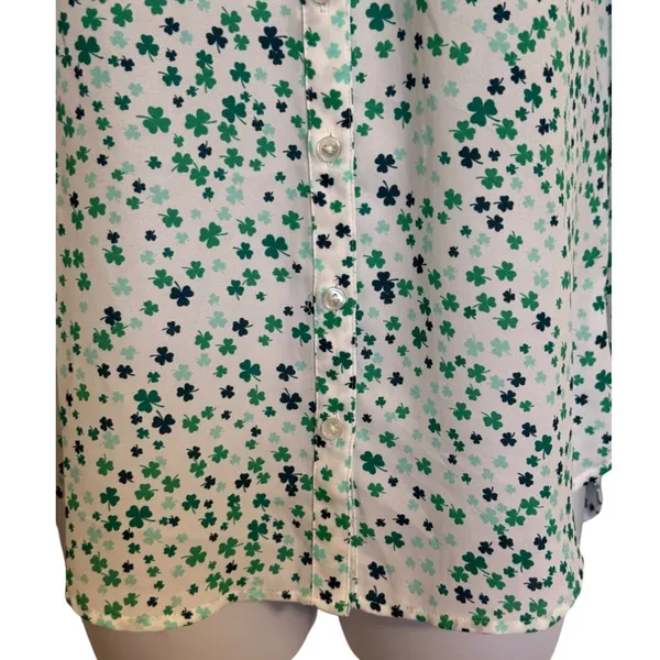 EXPRESS Portofino White Green Shamrock Clover Button Up Roll Tab Blouse NWOT XS - Image 5