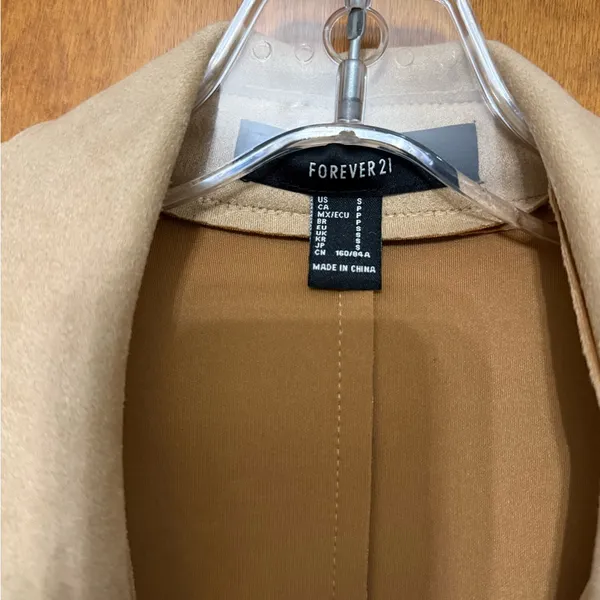 Forever 21 Women's Tan Trench Coat - Image 3