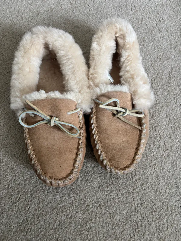 LL Bean Moccasins Women’s - Image 5