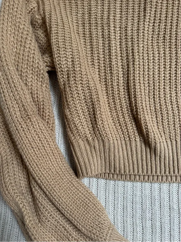 SHEIN Beige Cropped Rib-Knit Mock Neck Long Sleeve Pullover Sweater Women's M - Image 5