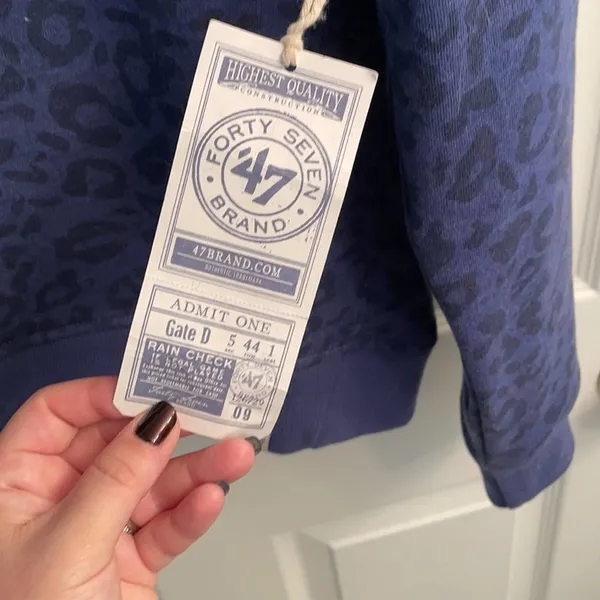 47 Brand Detroit Tigers blue leopard sweatshirt size medium - Image 3