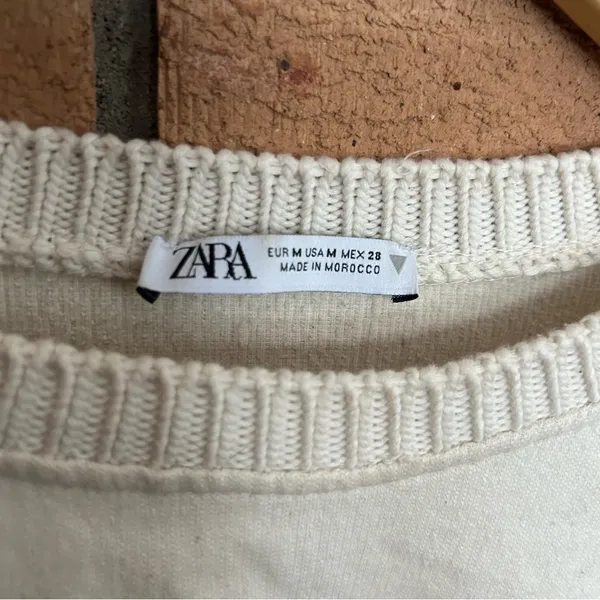 Zara Cropped Long Sleeve Knit Crew Scoop Neck Sweater Cream Size Medium - Image 2