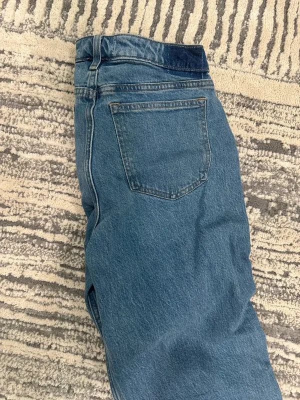 Abercrombie High-Rise Jeans - Image 4