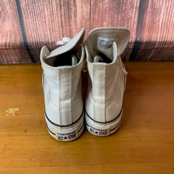 Converse‎ Chuck Taylor All Star Women's High Top Sneakers 8 - Image 3