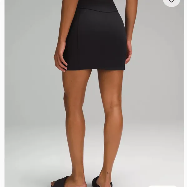 Lululemon Scuba High-Rise Mini Women's Black Skirt size M - Image 2