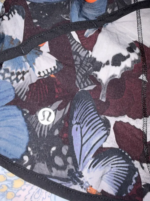 Lululemon Shorts Speed Up 2.5" - Image 4
