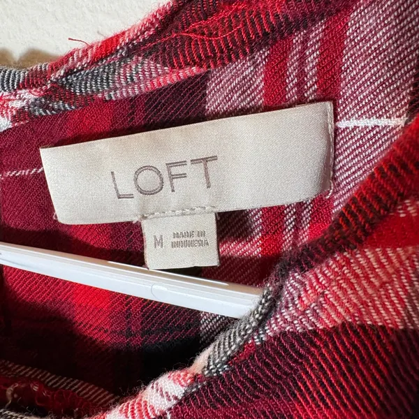 LOFT Red Plaid Long‎ Sleeve Button Back Blouse Size Medium - Image 4