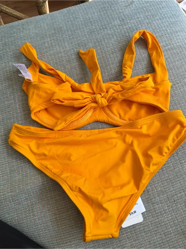 NWT L*Space Camellia bikini set mango orange extra small - Image 5