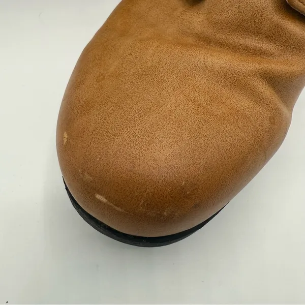 Tan lace up ankle boots with a boho vibe. Size 9.5 - Image 10