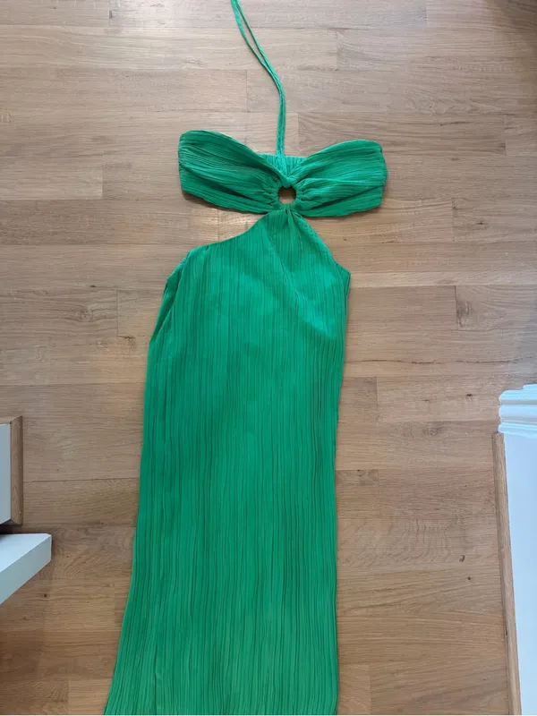 Gianni Bini Sophie Plisse Halter Midi Dress in Green - Image 2