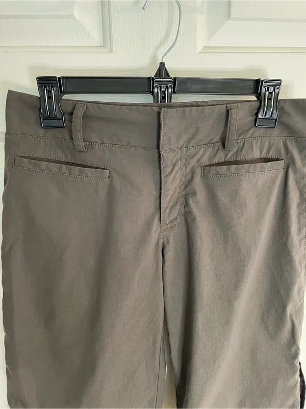 Athleta Olive Taupe Women’s Stretch Bermuda Shorts Size 4 - Image 4