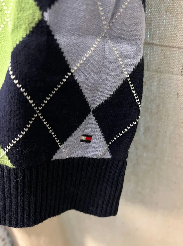 Tommy Hilfiger argyle sweater vest - Image 4