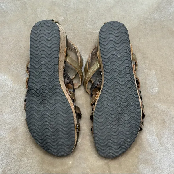 OTBT Storm Gold Brown Metallic Crisscross Strappy Wedge Sandals Size 9 - Image 6