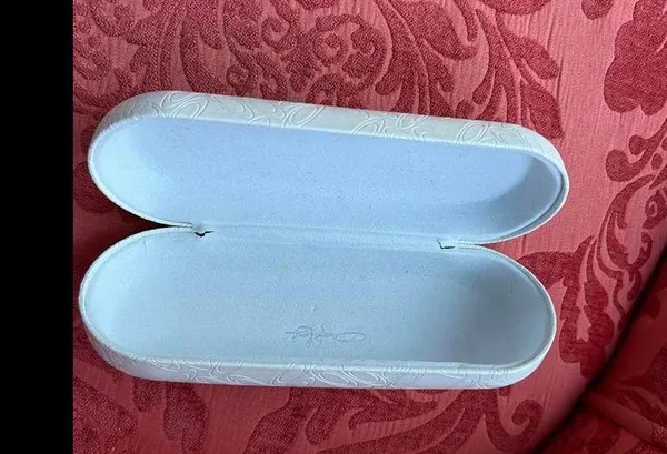 Stylish Oakley Eyewear Case - White - Image 4
