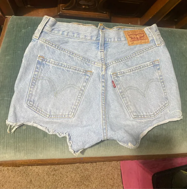 Levi’s 501 Shorts - Image 3