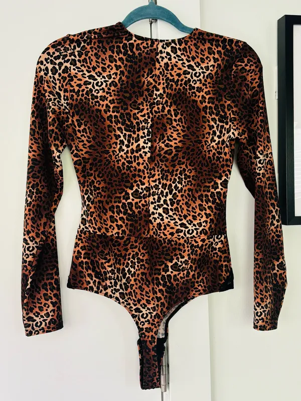 INC International Concepts Leopard Print bodysuit size M Brown Size M - Image 3