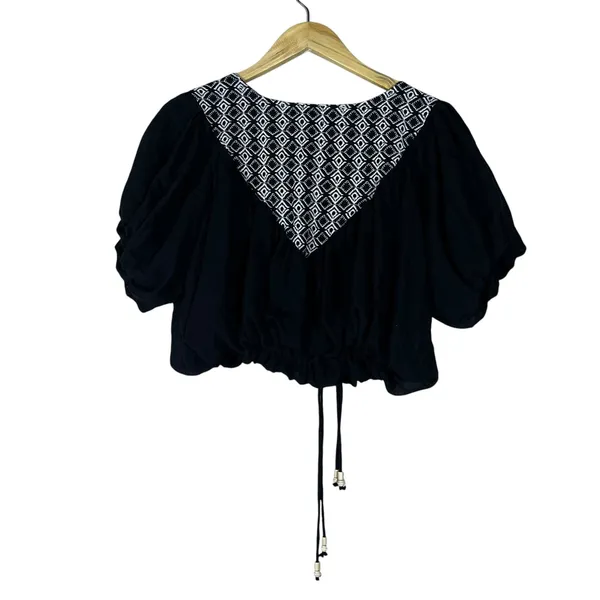 Life Embroidered Geometric Peasant Crop Top Black Boho Puff Sleeve Size L - Image 4