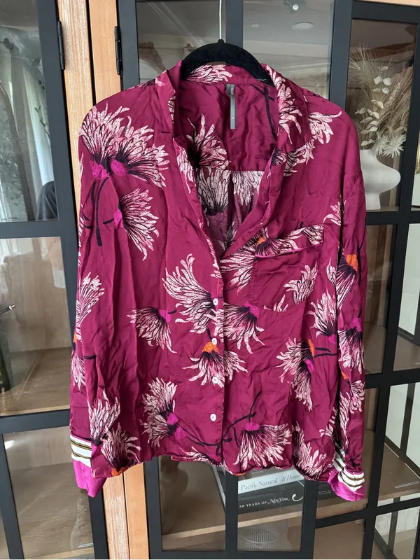 Anthropologie pajamas shirt Oversized Button down satin mulberry long sleeve top - Image 9