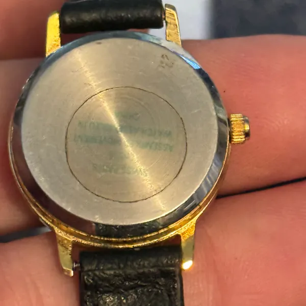 Vintage Champion leather band watch - Image 5