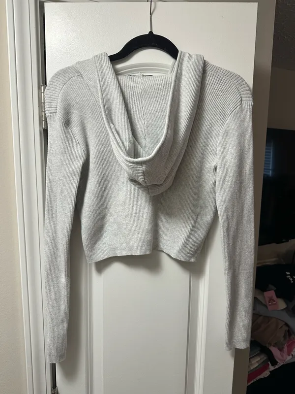 Brandy Melville Zip up hoodie - Image 4