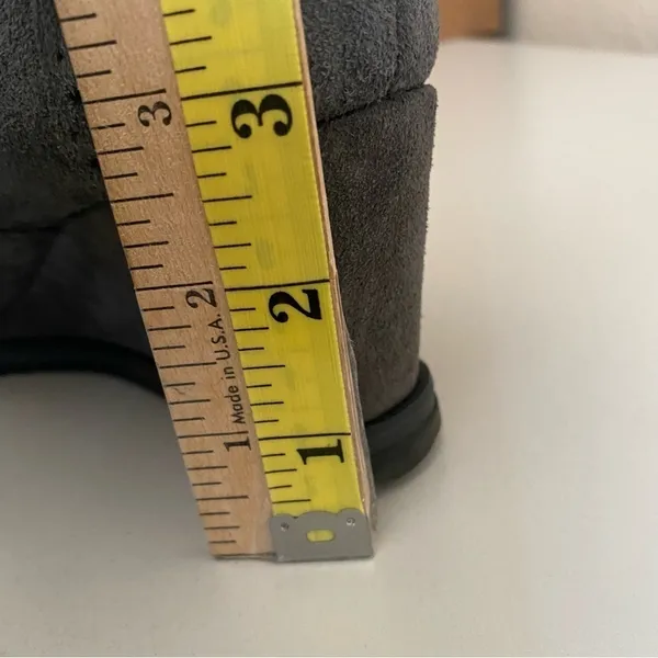 Ellen Tracy Active Gray Tobin Oxford Wedge SZ 8.5 suede booties‎ wingtip - Image 11