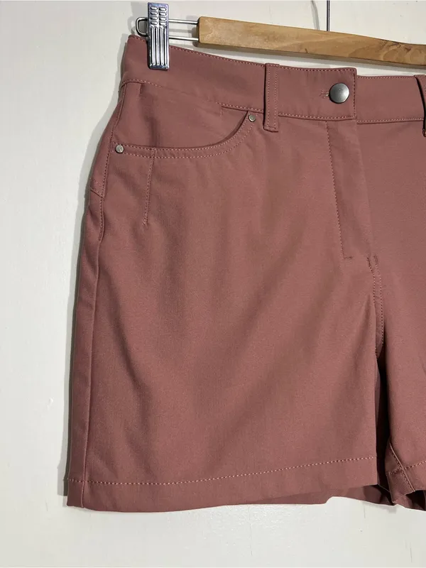 NWOT Lululemon Spiced Chai City Sleek 5 Pocket High-Rise Short 4" Size 29 - Image 4