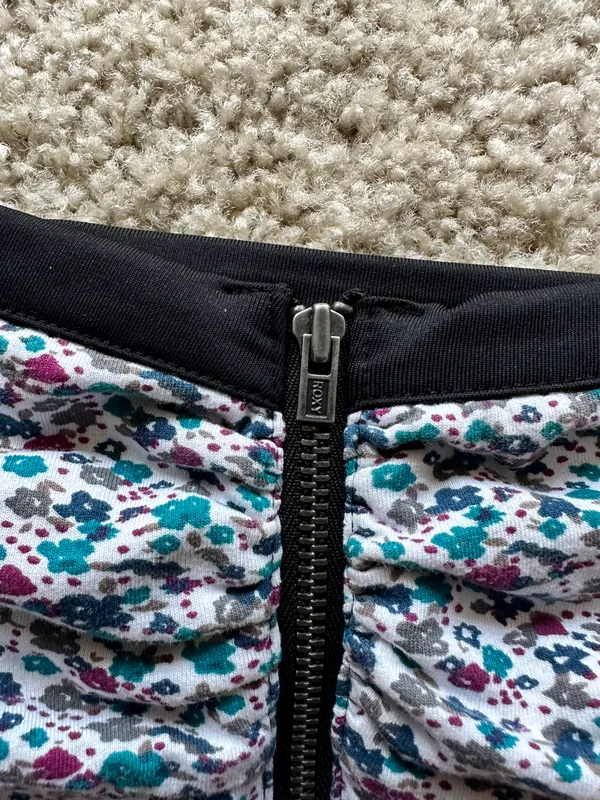 Roxy Y2K strapless Floral Tube Top - Image 3