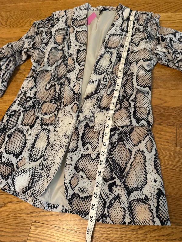 NWT Snake print 3/4 sleeve blazer size L Size L - Image 12