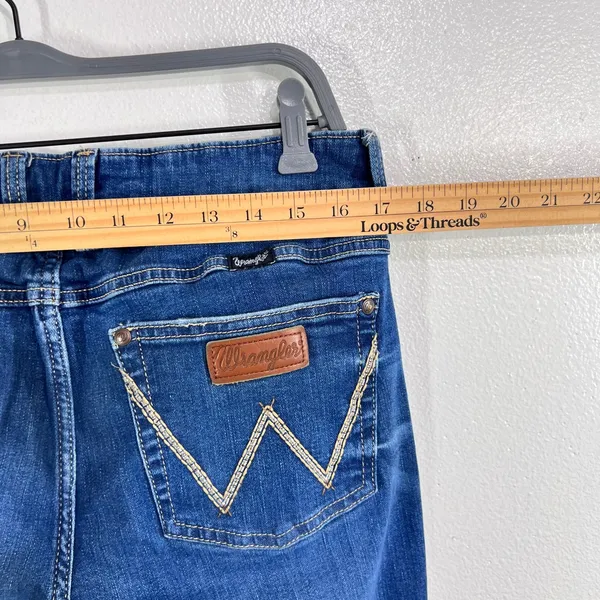 Wrangler Bootcut Jeans Women 13x36 Dark Wash Stretch Denim‎ Classic Western Fit - Image 5