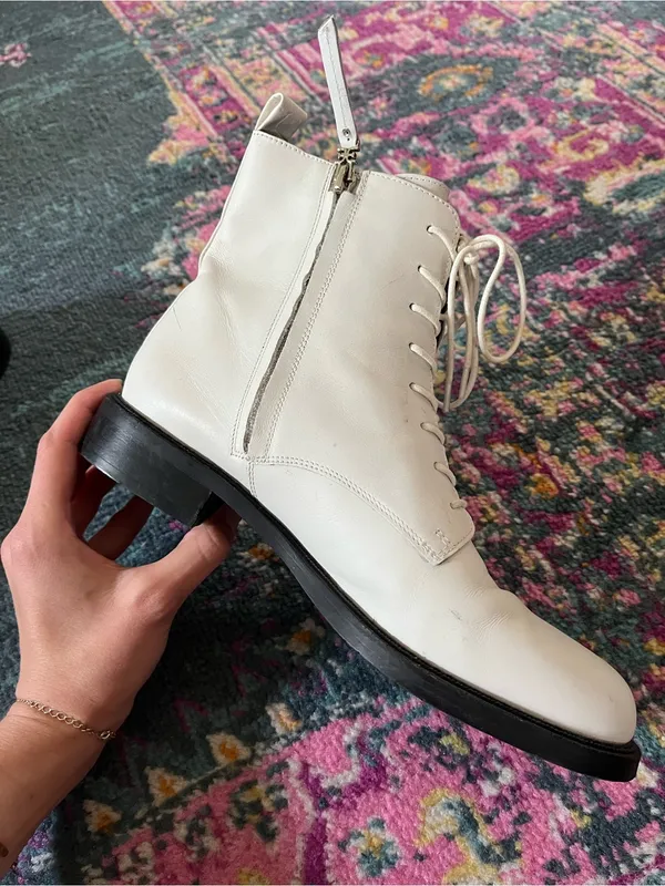 Sam Edelman White Lace-Up Boots with Black Soles - Image 5
