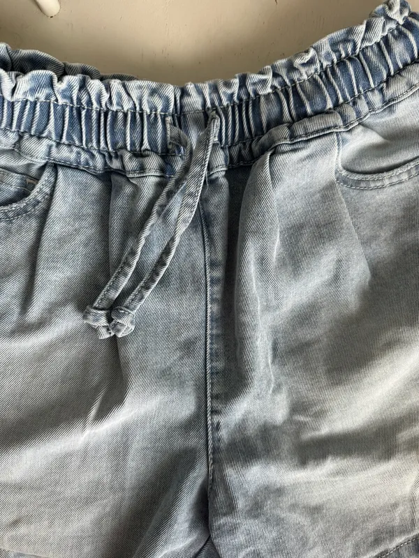 Time & Tru Walmart Synched Jean Shorts - Image 4