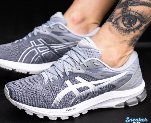 ASICS NWT Duomax Tennis Shoes In Grey. Size 9 - Image 2