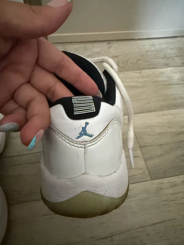 Jordan 11 Retro Low 'Legend Blue' - Image 3