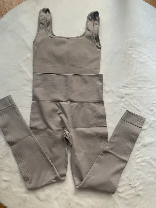Set Active X OUAI  Legging And Matching Bra - Image 3