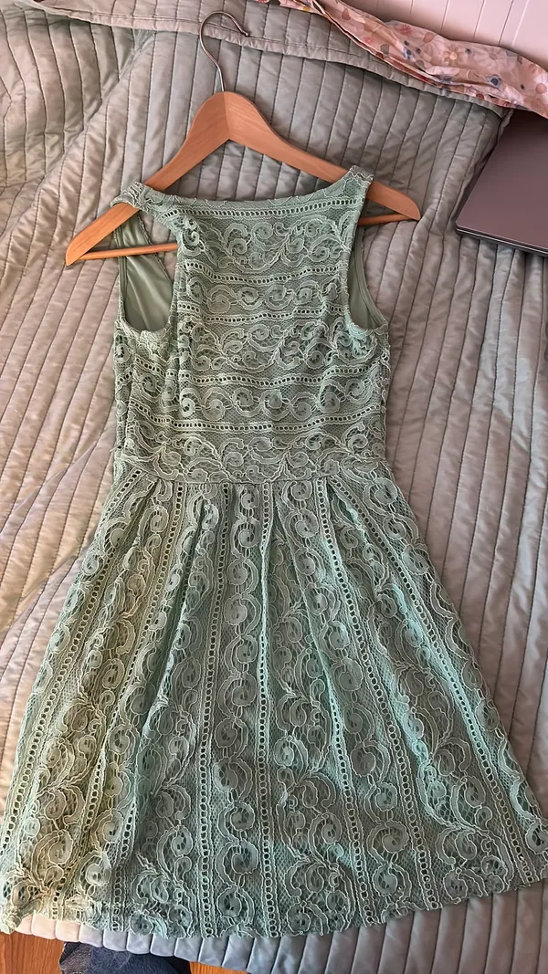 Alya Green Lace Dress - Image 2