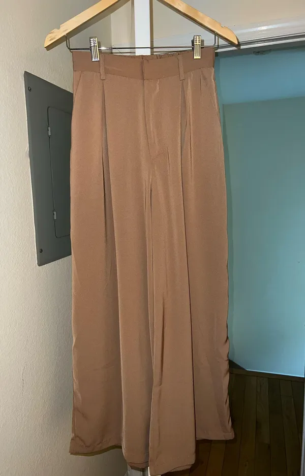 Amazon Wide-Leg High Waisted Tan Women's Pants - Image 3