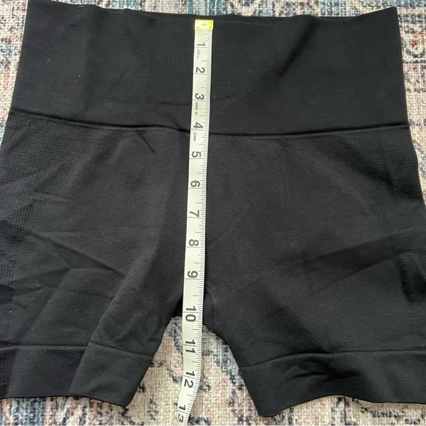 Set Active Gym Biker Shorts SportyShort Size Medium Seamless 4” Athletic Shorts - Image 6