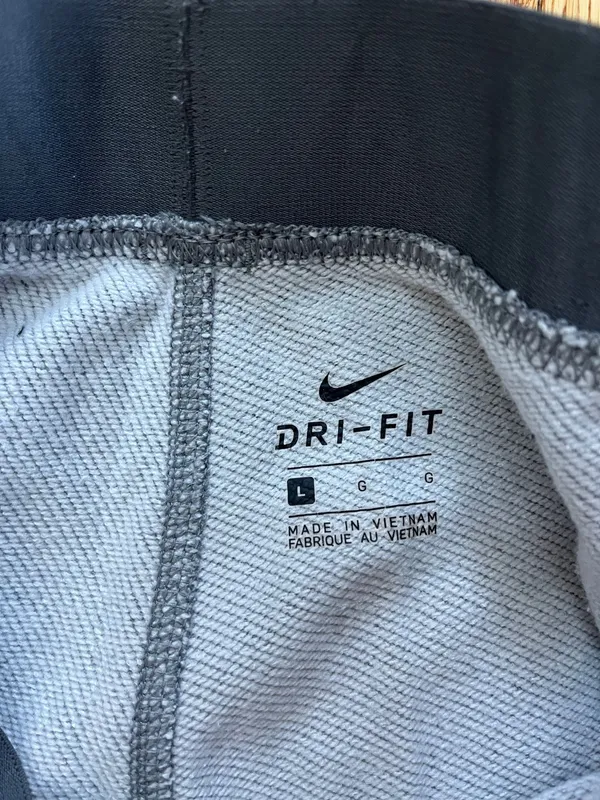 Nike Dri-Fit Sweatpants Grey Jogger - Image 3