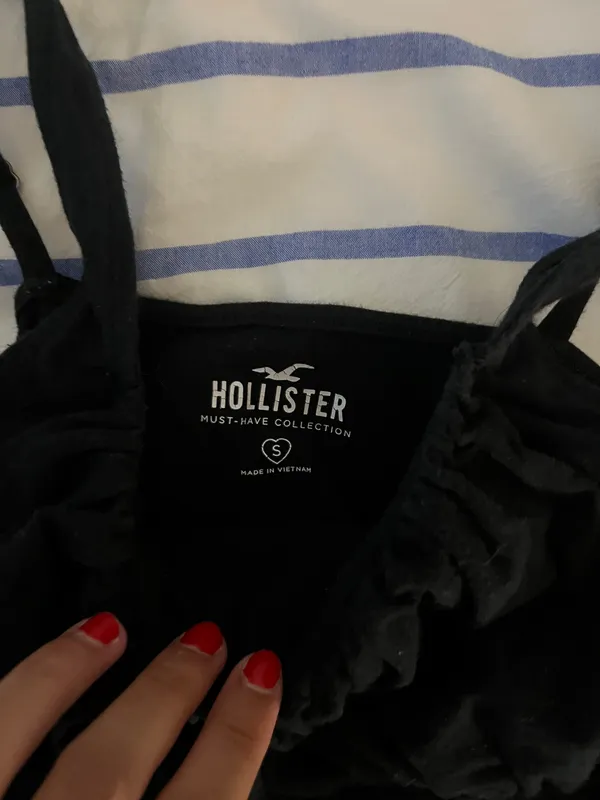 Hollister black top - Image 3