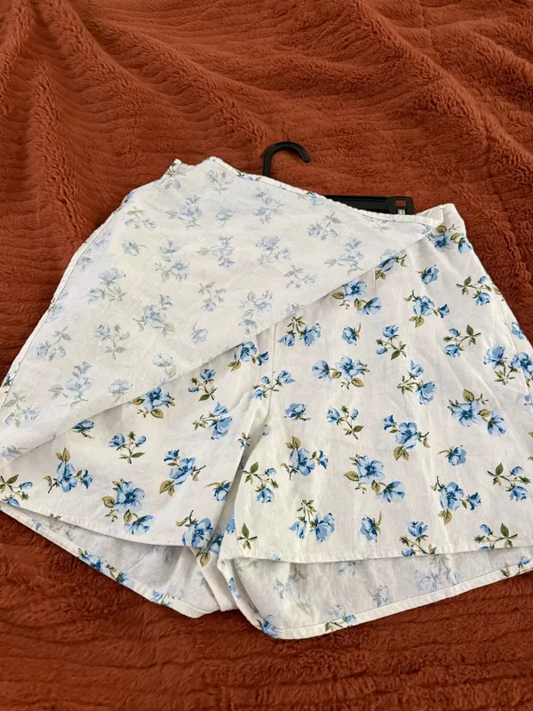 Old Navy Skort - Image 2