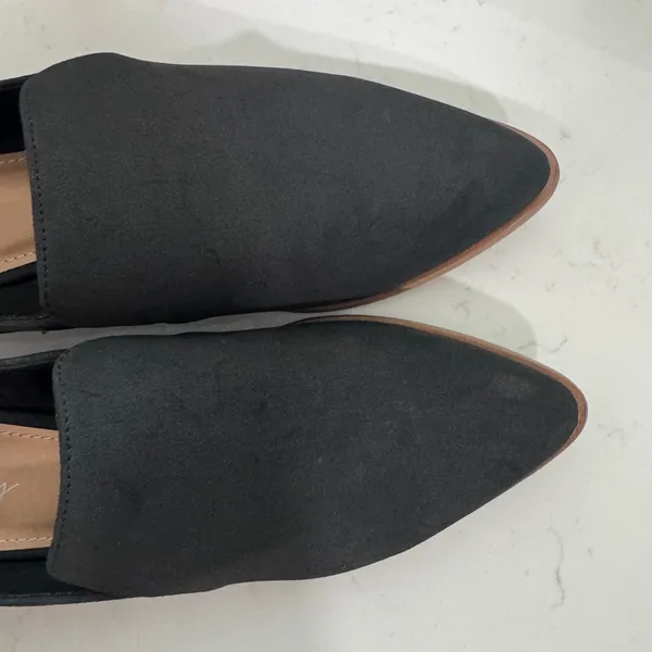 Wonderly Black and Tan Women's Flats - Image 8