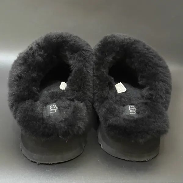 UGG Disquette Black Suede Leather Plush Sheepskin Platform Slippers Size 8 - Image 6
