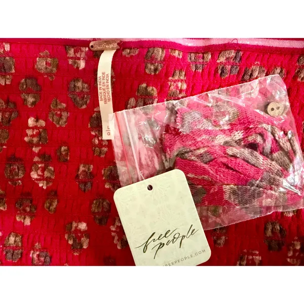 Free People Poppy Tube Top NWT Red Floral Strapless Smocked Removable Straps Lg - Image 5