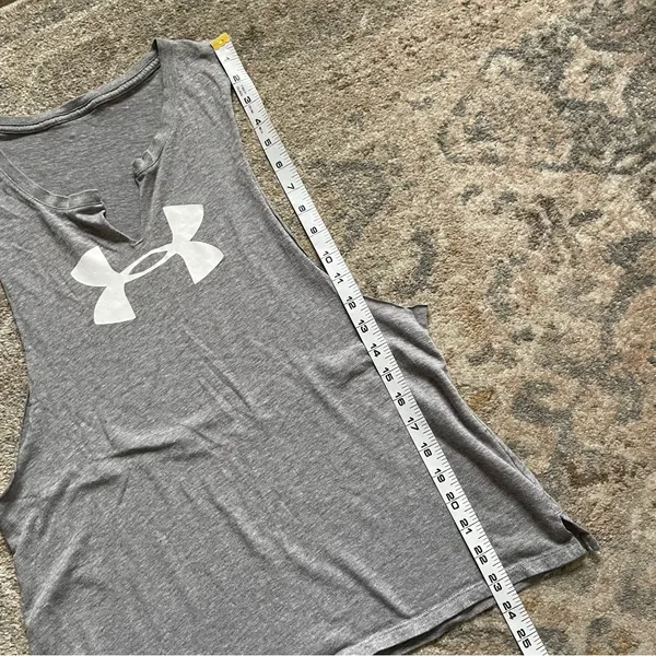 Under Armour Grey Low Cut Muscle Tank Top S/M - Image 5