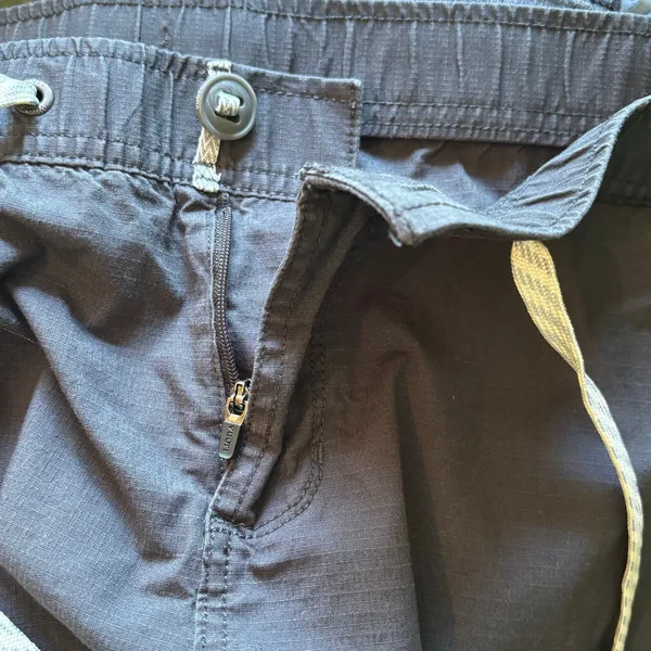 Vuori Charcoal Gray Ripstop Pant - size Large - Image 3