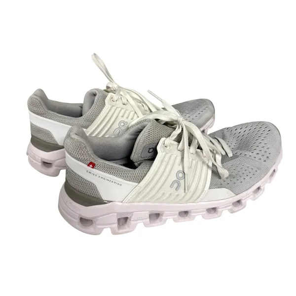 ON Cloudswift Women's Sneakers in White/Gray, Size 8.5 - Image 4