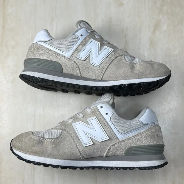 New Balance 574 Classic Grey White Suede Mesh Sneakers PC574EVW Womens 3 - Image 7