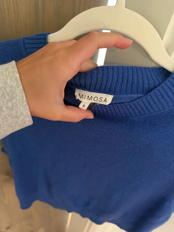 Boutique Royal blue sweater vest - Image 2
